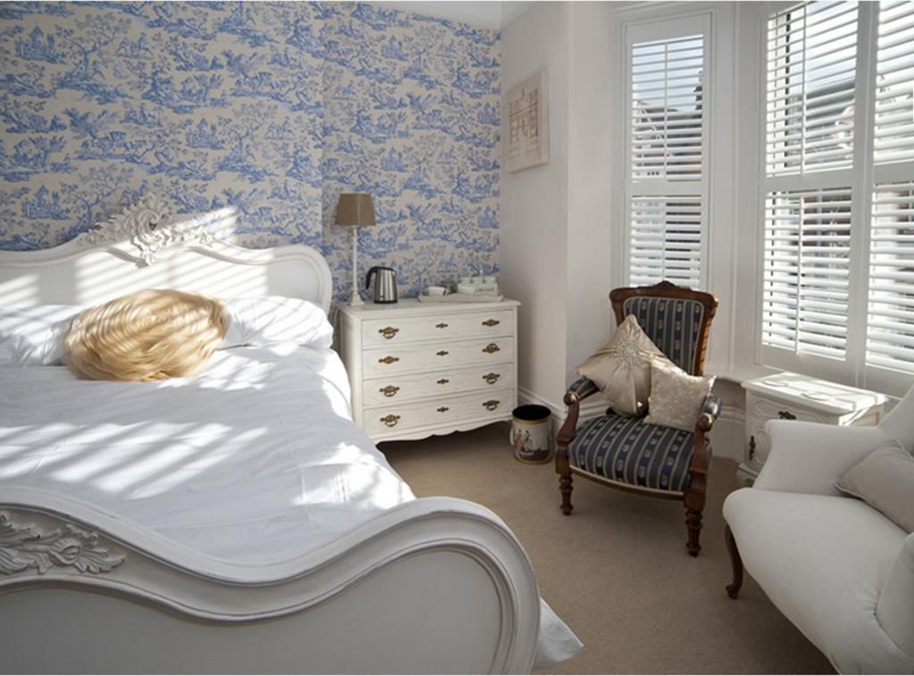 Cavendish Lodge Portsmouth Room photo